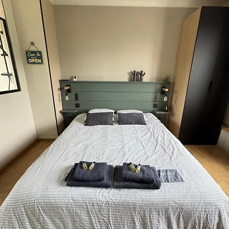 Privat bolig 25m2 Petit Dejeuner En Option Roeze-sur-Sarthe